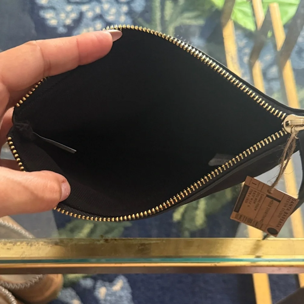 Black 'Dog Mom' Pouch